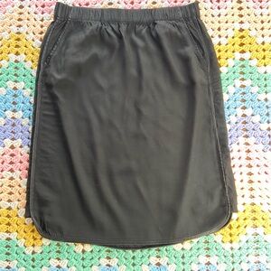 LOFT Black Sporty Casual Pencil Midi Skirt Medium Elastic Waist Versatile M